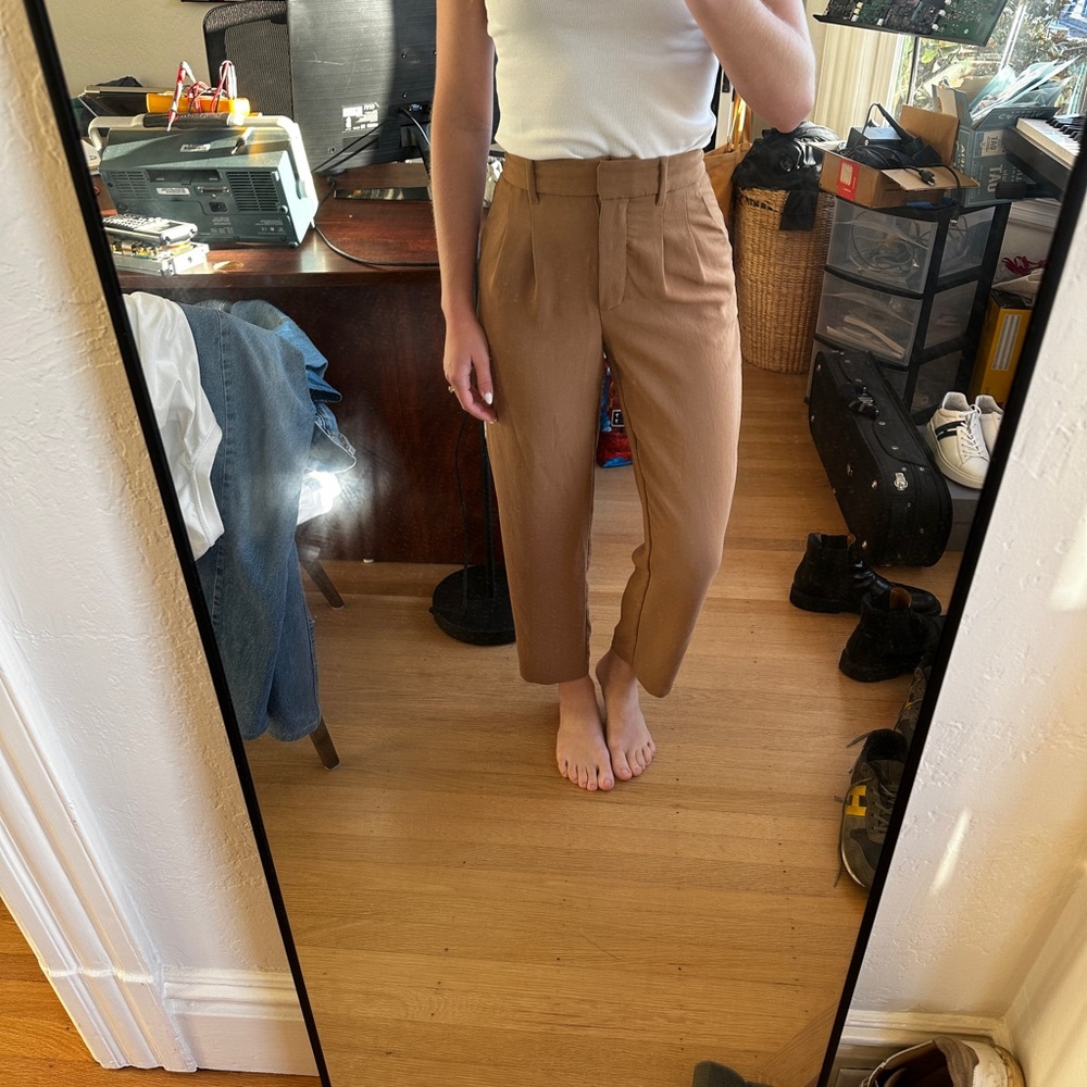 Aritzia Wilfred Effortless Cropped High-Rise Straight Pants in Camel Brown